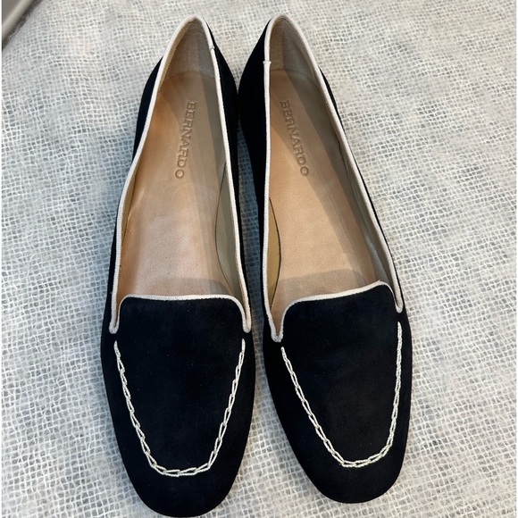 Bernardo for Anthropologie Women’s Edyth Black leather Slip-On Loafers, Size 9 - Picture 4 of 11